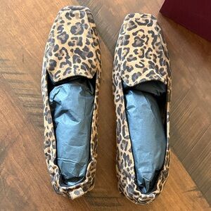 BRAND NEW! Bruno Magli Tan and Black Leopard Loafers